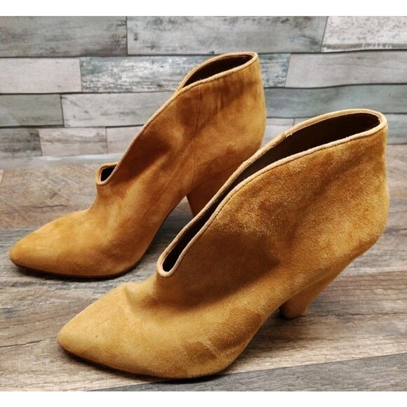 Vince Camuto Leather Suede Ankle Booties Women's Size 8 Light Tan Cowboy Carter - Picture 1 of 9